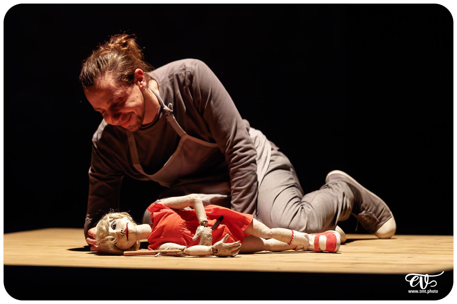 LA TRISTESSE DE L'ELEPHANT (CIE DES RIVES DE L'ILL)